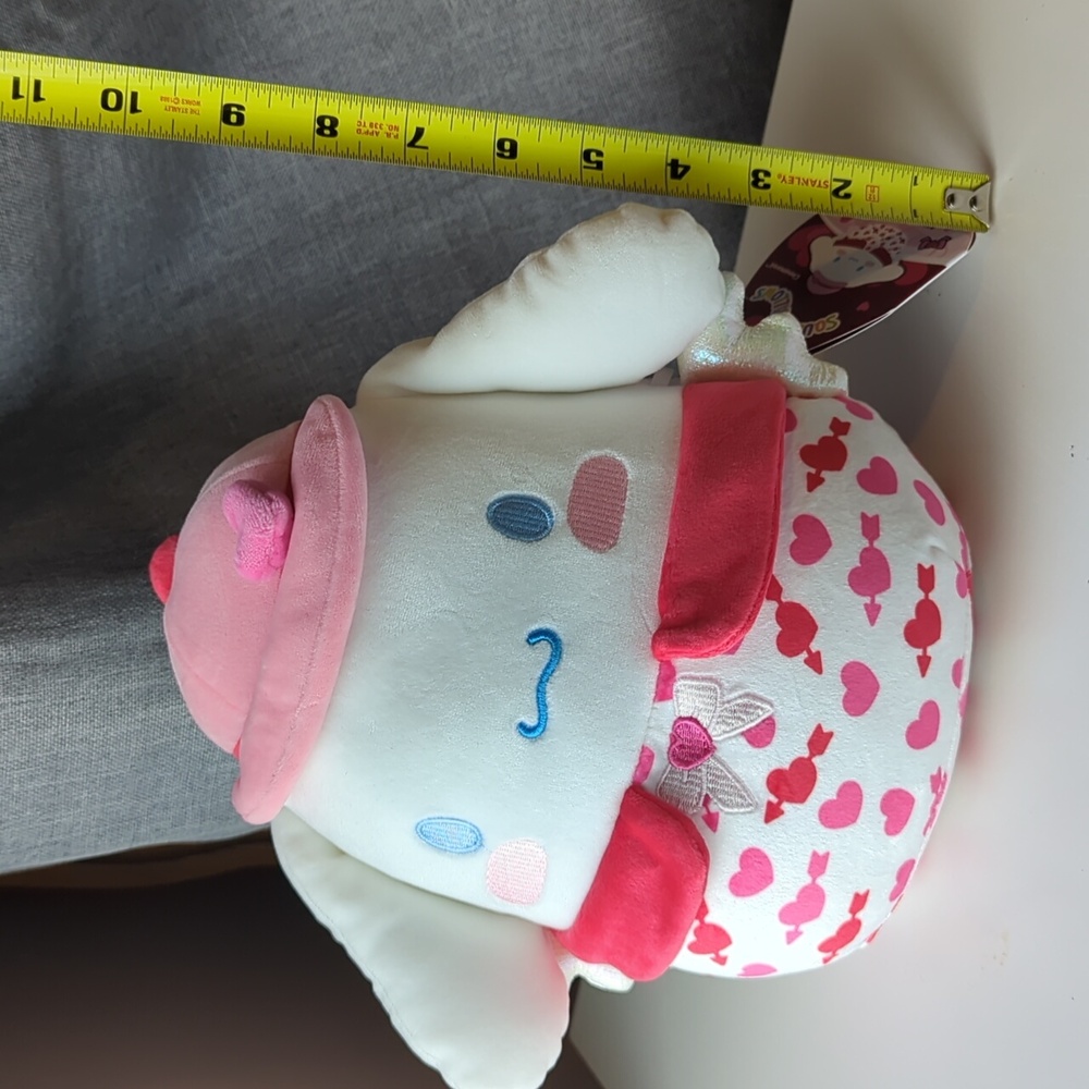 2025 Cinnamoroll Hello Kitty Hearts Squishmallow - Picture 7 of 7